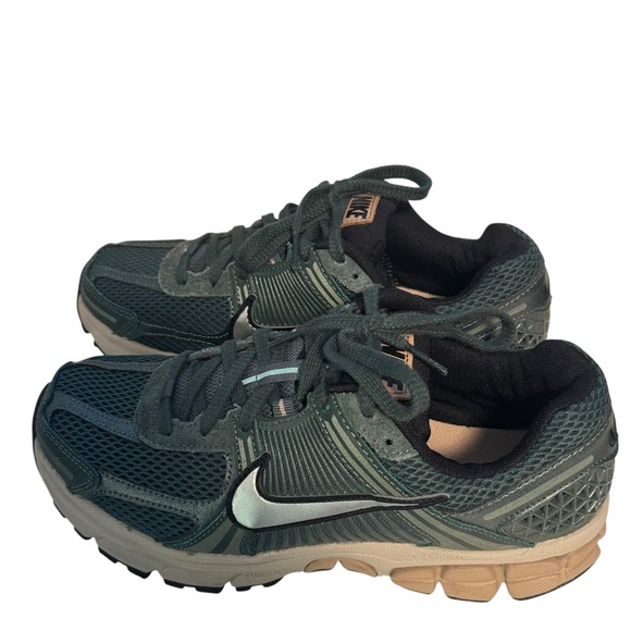 Nike Vomero 5 Vintage Green - Picture 2 of 6